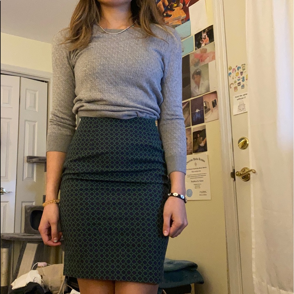 NAVY BLUE AND GREEN PATTERNED PENCIL SKIRT